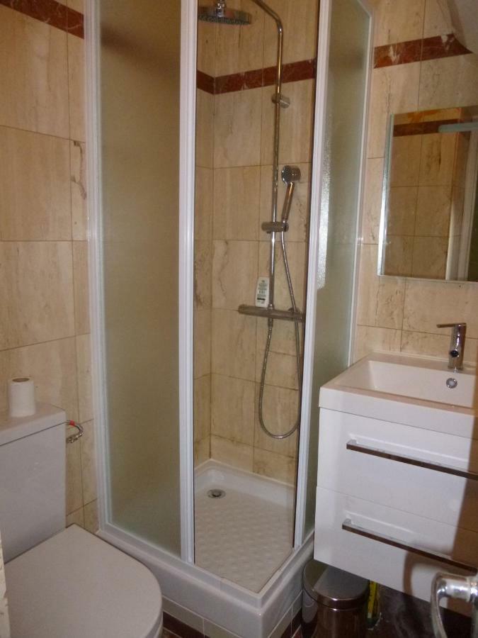 Apartament 23 Rue De La Chapelle Paryż Zewnętrze zdjęcie